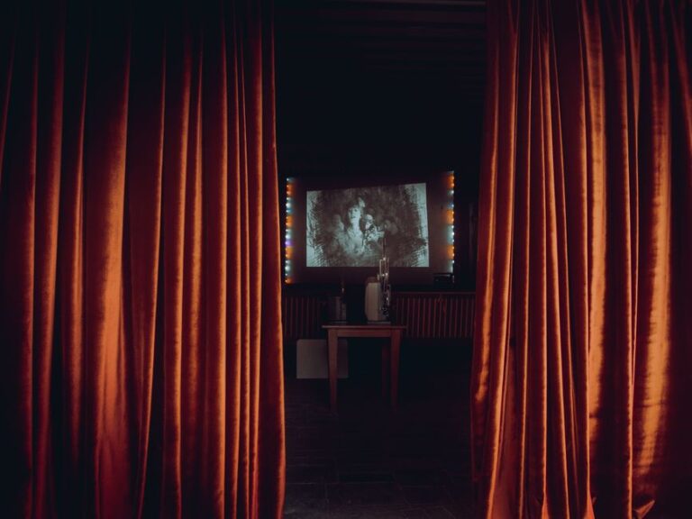 Is a 100-inch 16:9 Screen the Perfect Fit for Your Home Cinema?